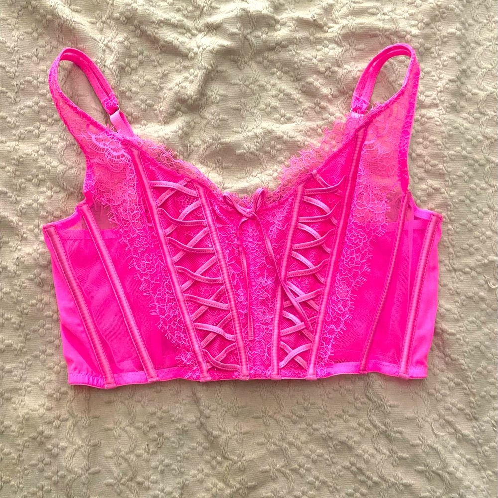 NEW WITH TAGS VICTORIAS SECRET BRA CORSET TOP PINK SHEER LACE BOW TIE LARGE